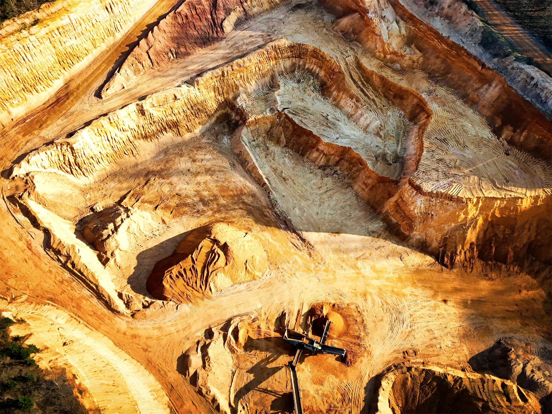 Más de 8.000 casos operacionales revelan la nueva brecha de la minería: transformar datos en decisiones